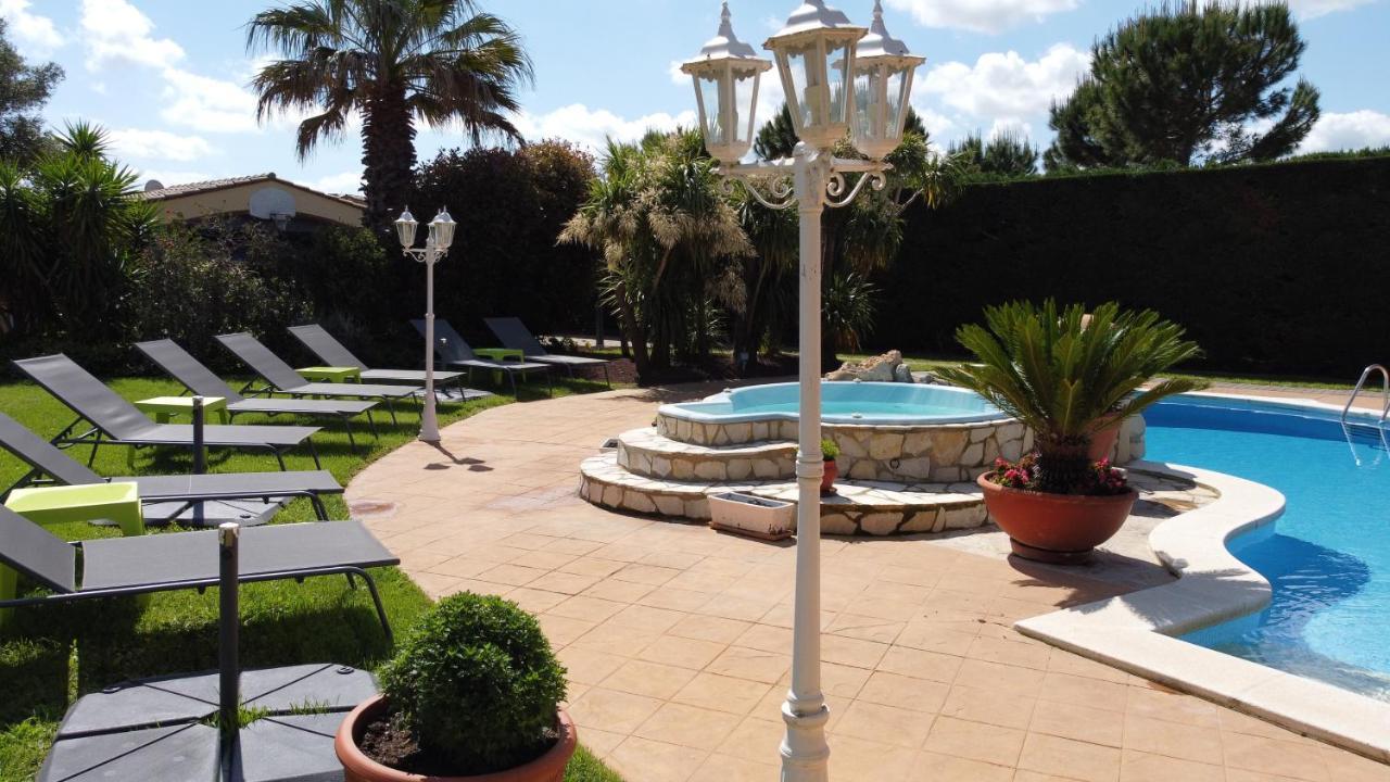 La Villa Du Golf Peralada Exterior photo
